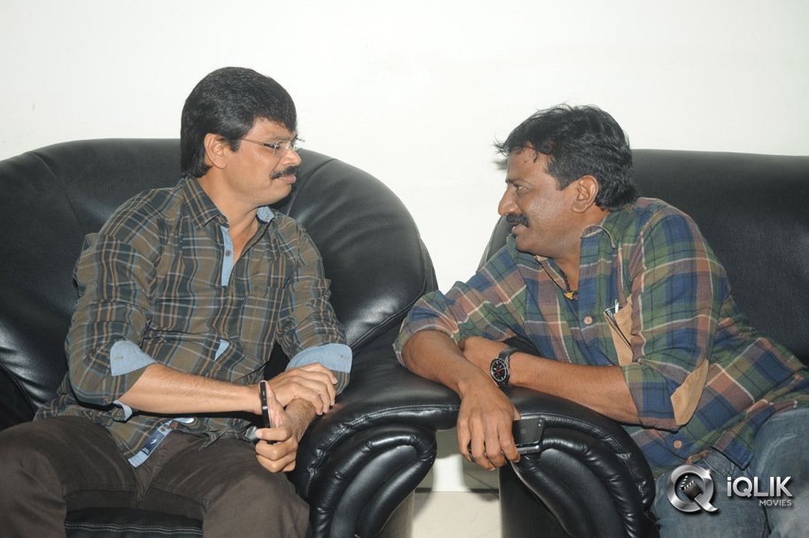 1-Nenokkadine-Movie-Audio-Release